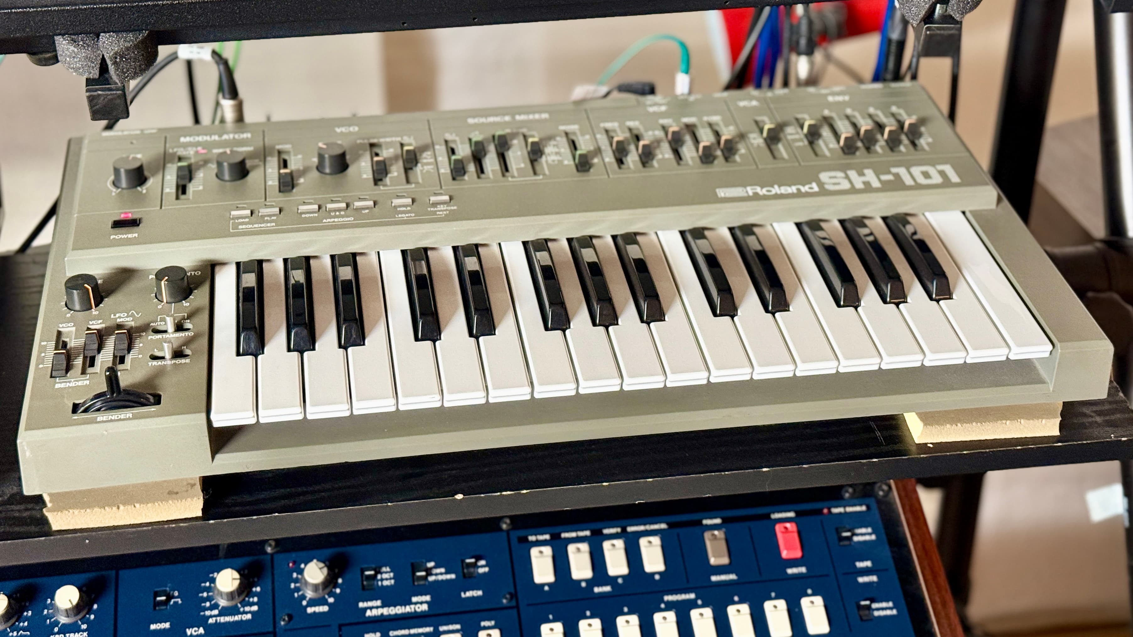 Roland SH-101