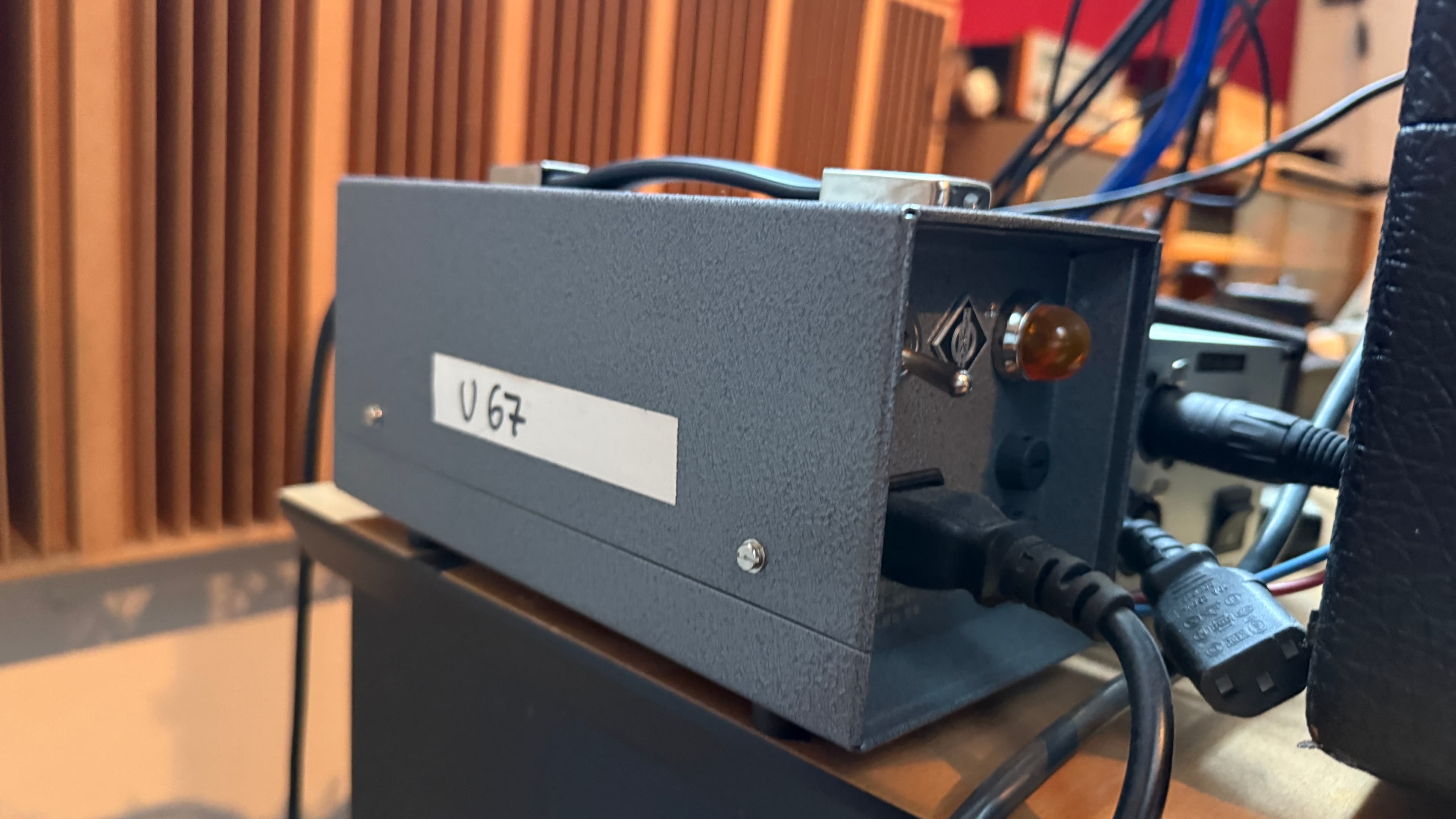 Neumann - U67 Power Supply